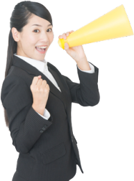 メガホンを持った呼び掛ける女性